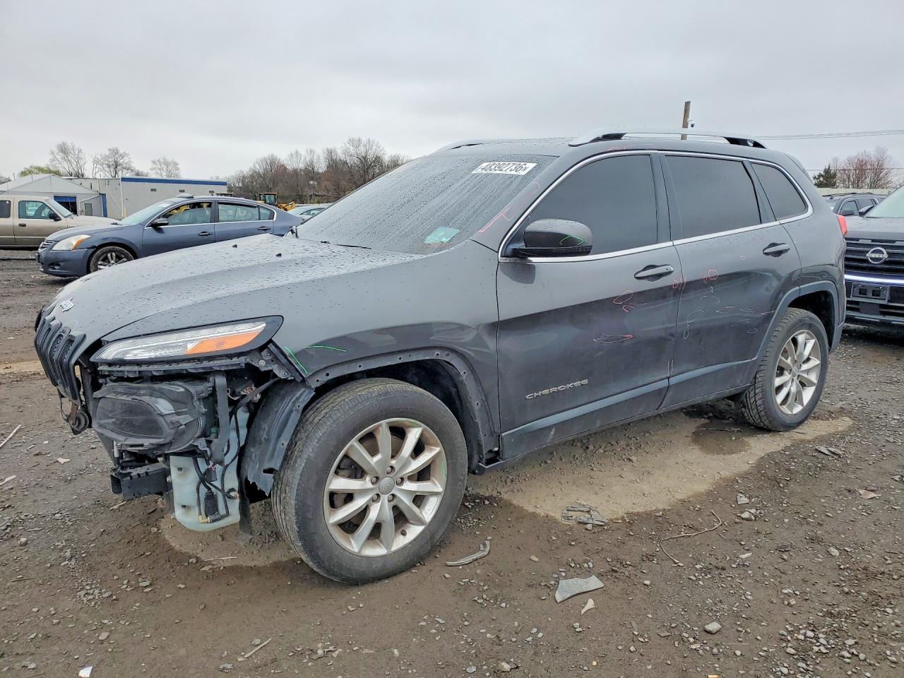 Salvage Jeep Cherokee Image