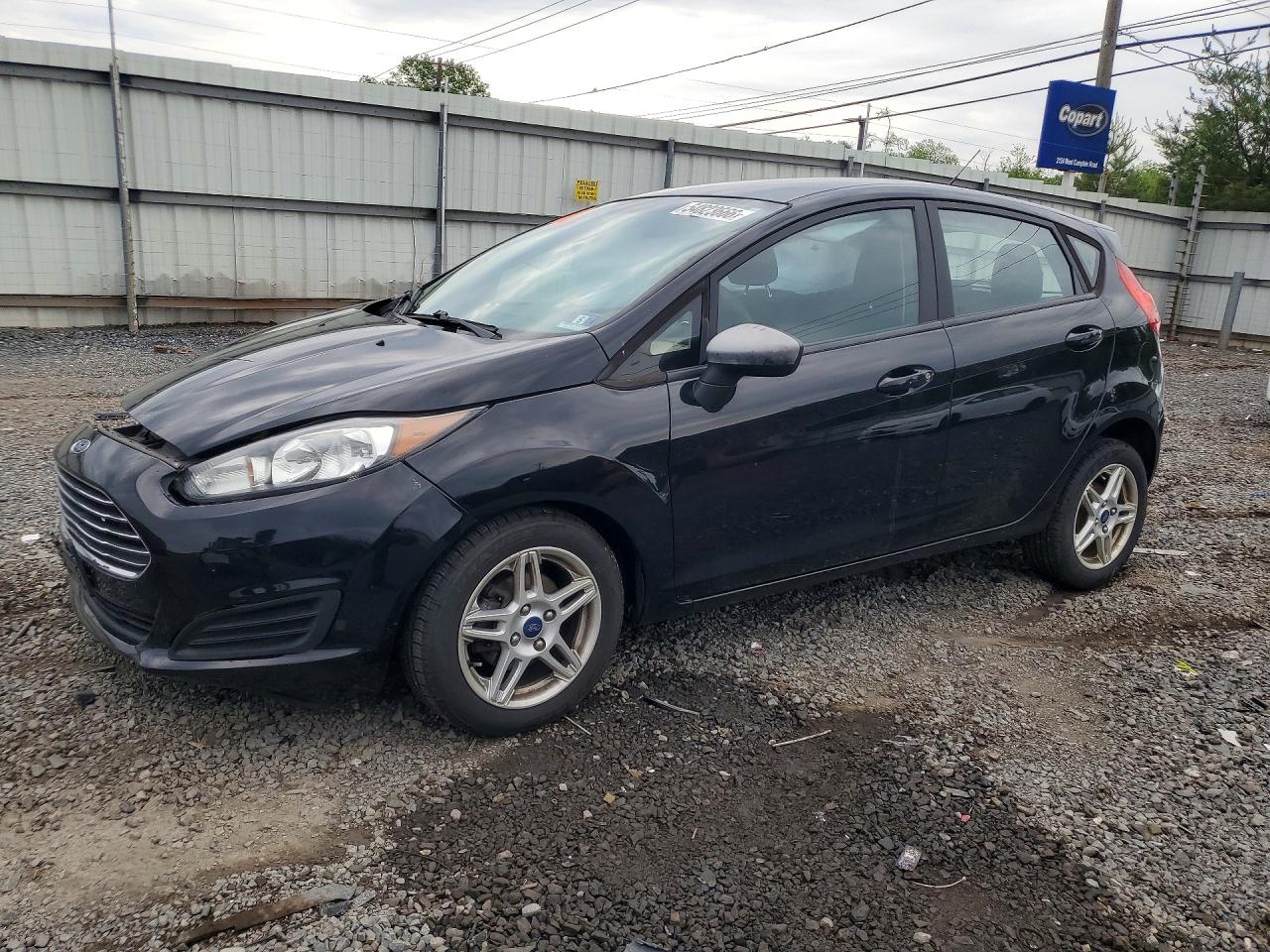 Salvage Ford Fiesta Image