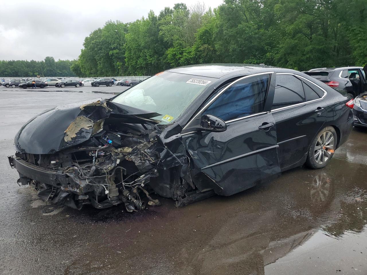 Salvage Toyota Camry Image
