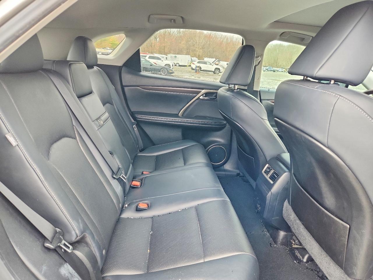 Lexus RX Base