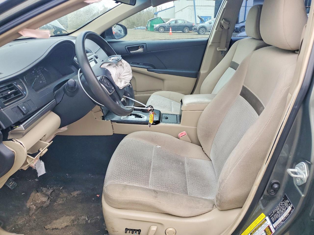 Toyota Camry Le