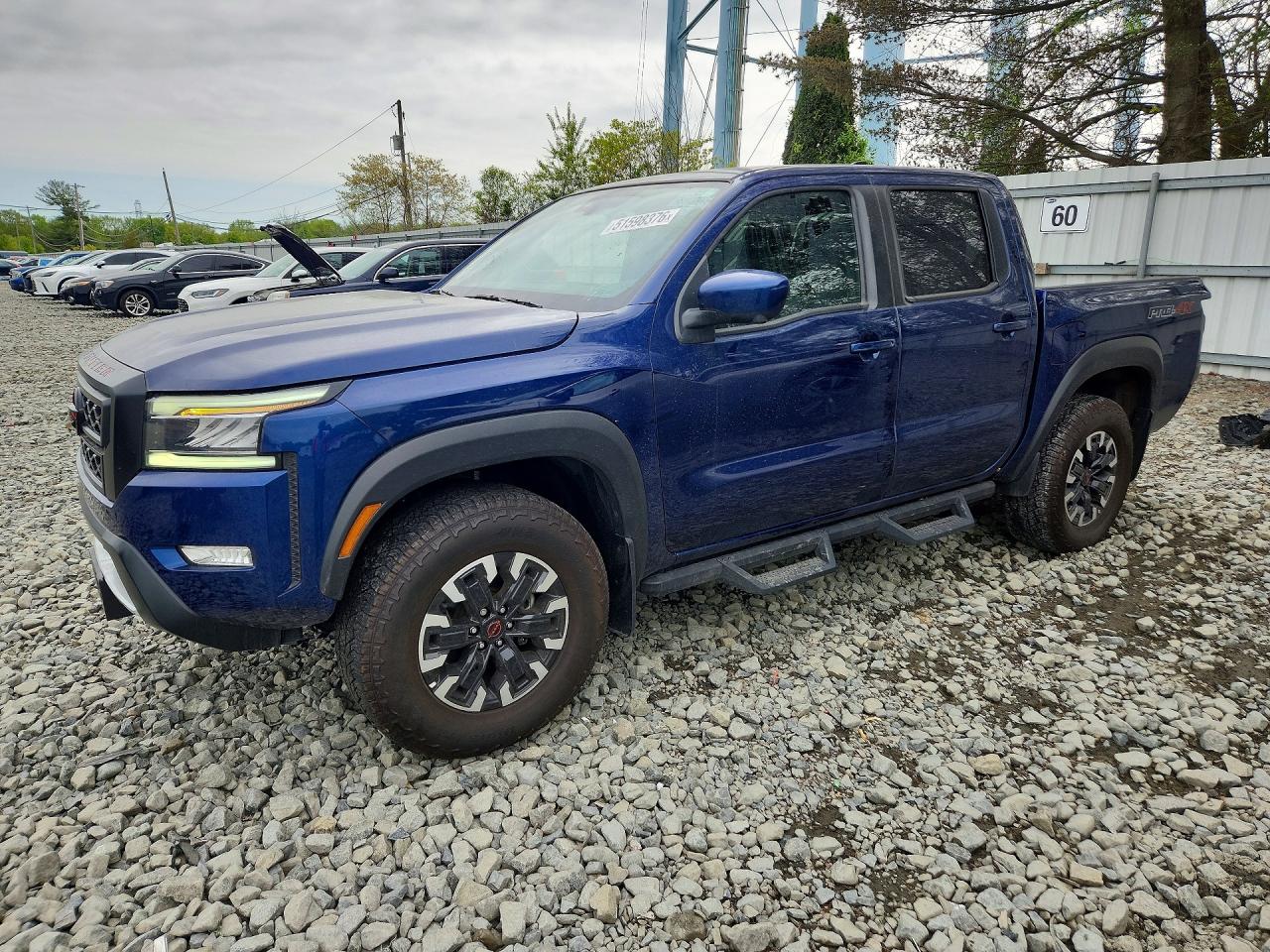 Salvage Nissan Frontier Image