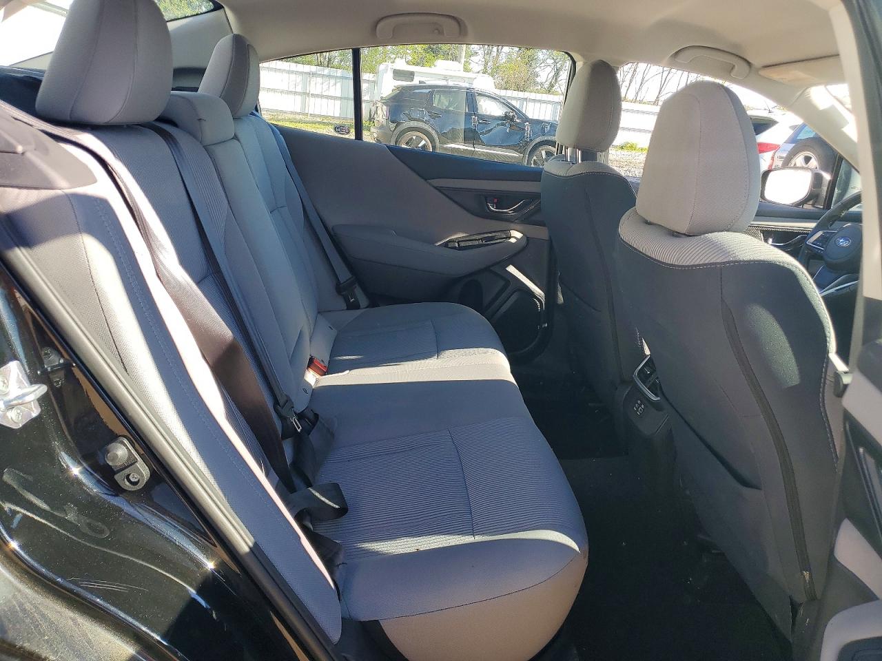 Subaru Legacy Premium