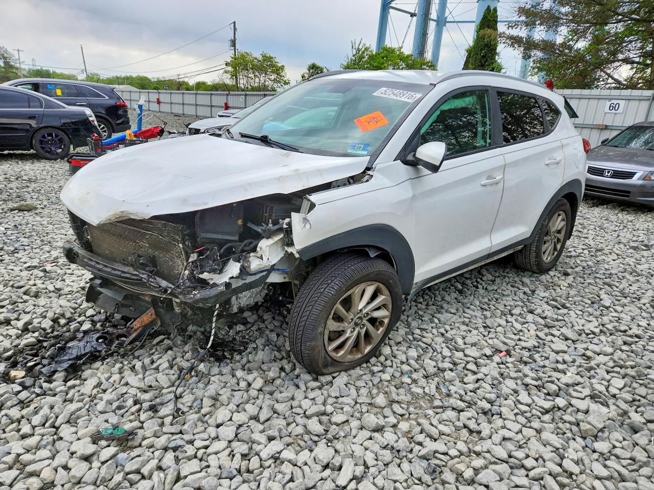 Salvage Hyundai TUCSON Image