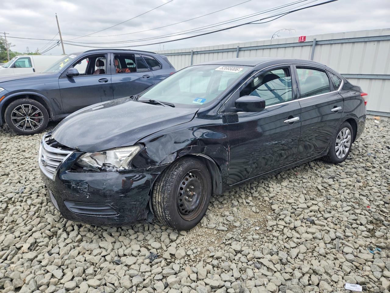 Salvage Nissan Sentra Image