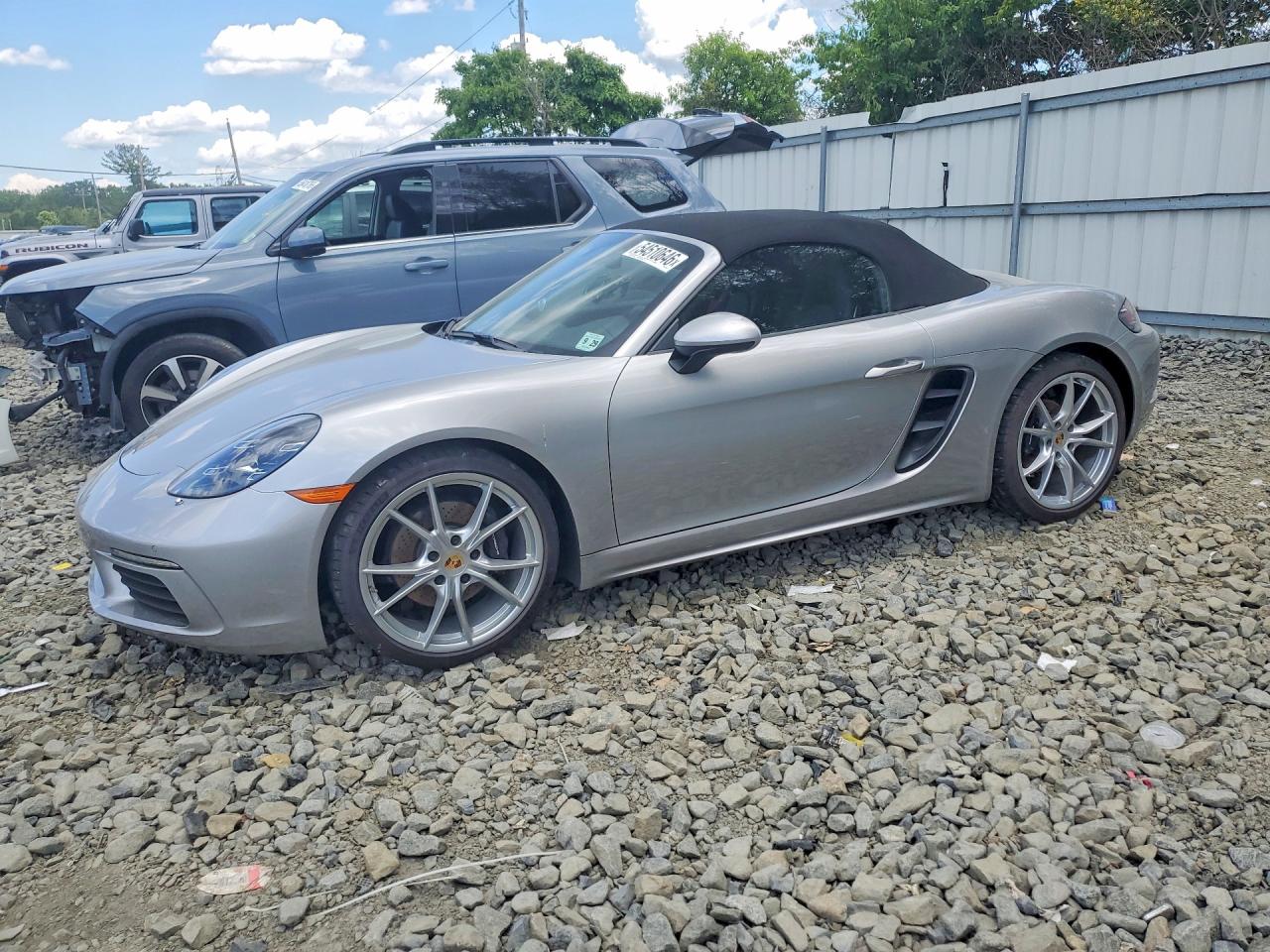 Salvage Porsche Boxster Image