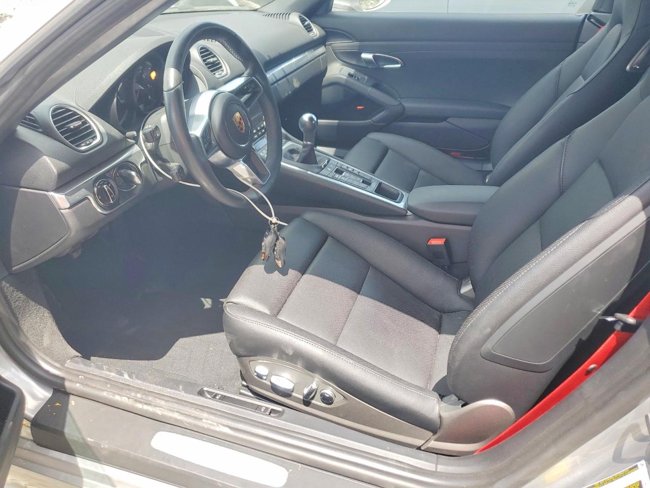 Porsche Boxster Base