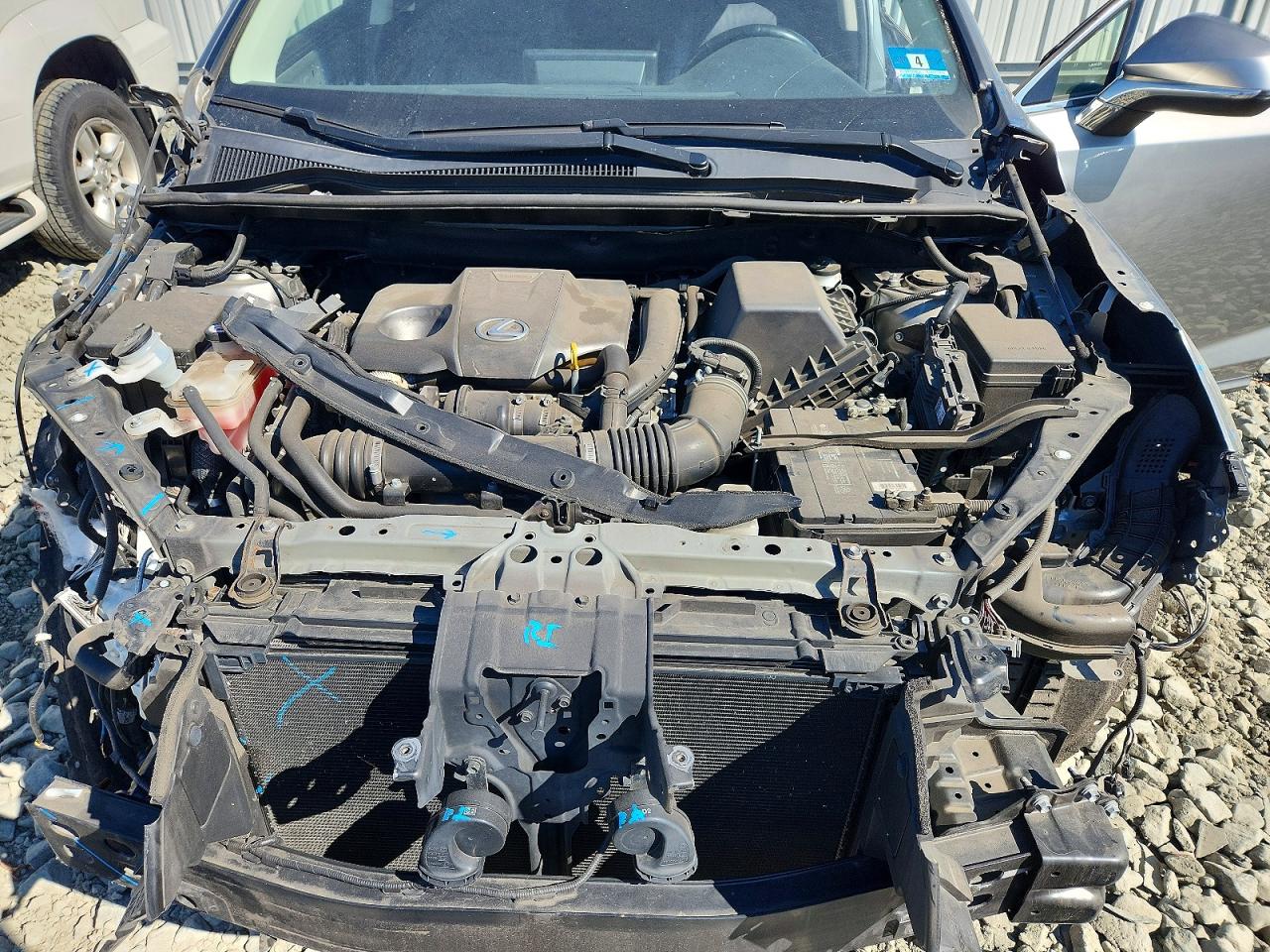 Lexus NX Base