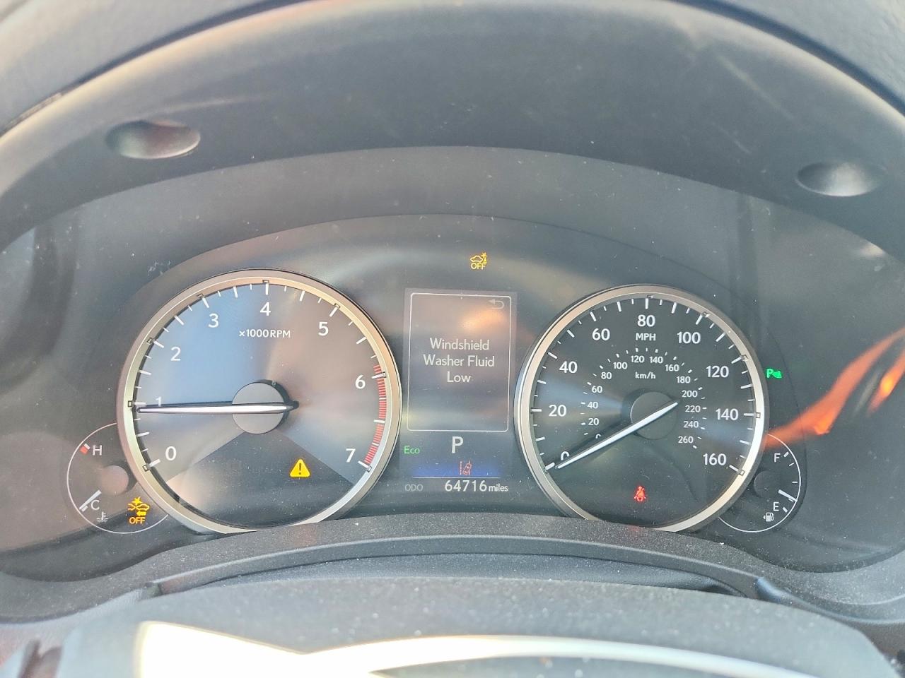 Lexus NX Base