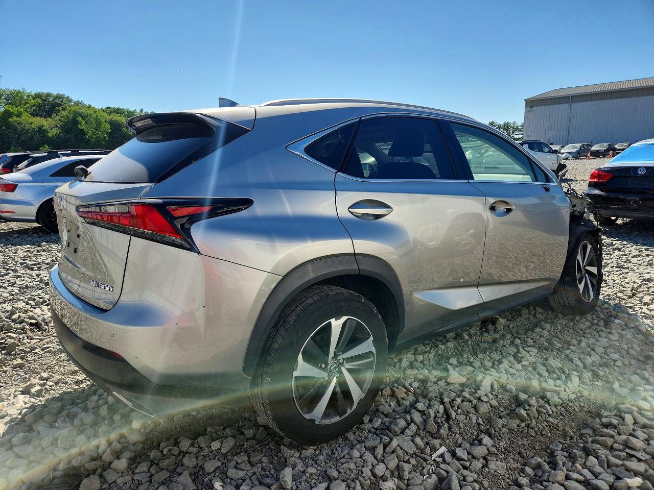 Lexus NX Base