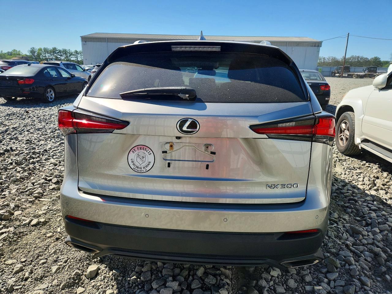 Lexus NX Base