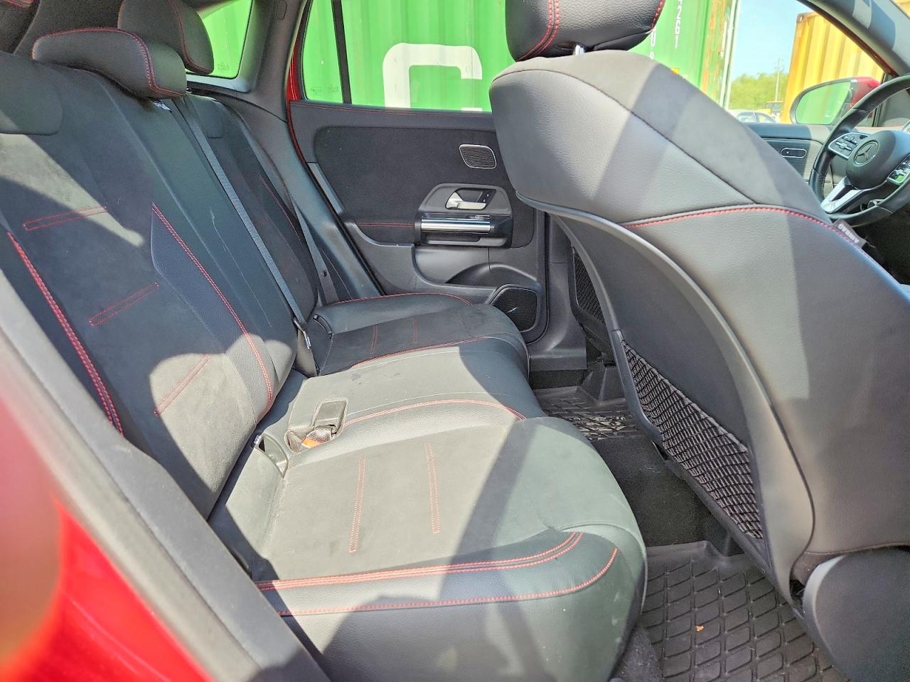 Mercedes-Benz GLA 250 4matic