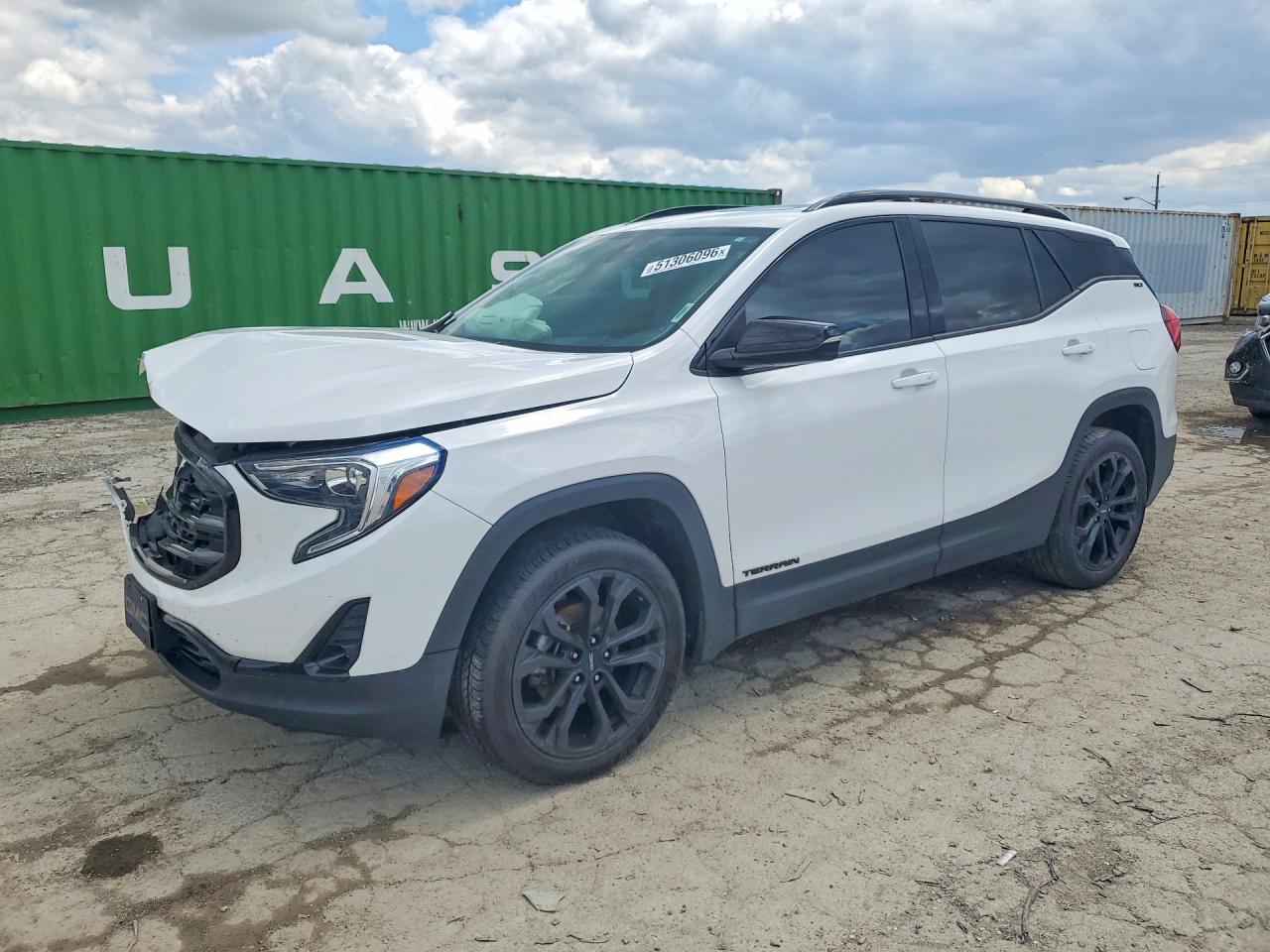 Salvage GMC Terrain Image