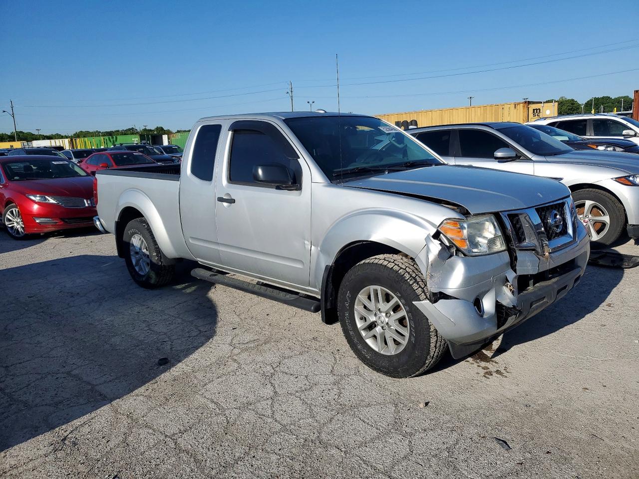 Nissan Frontier Sv V6