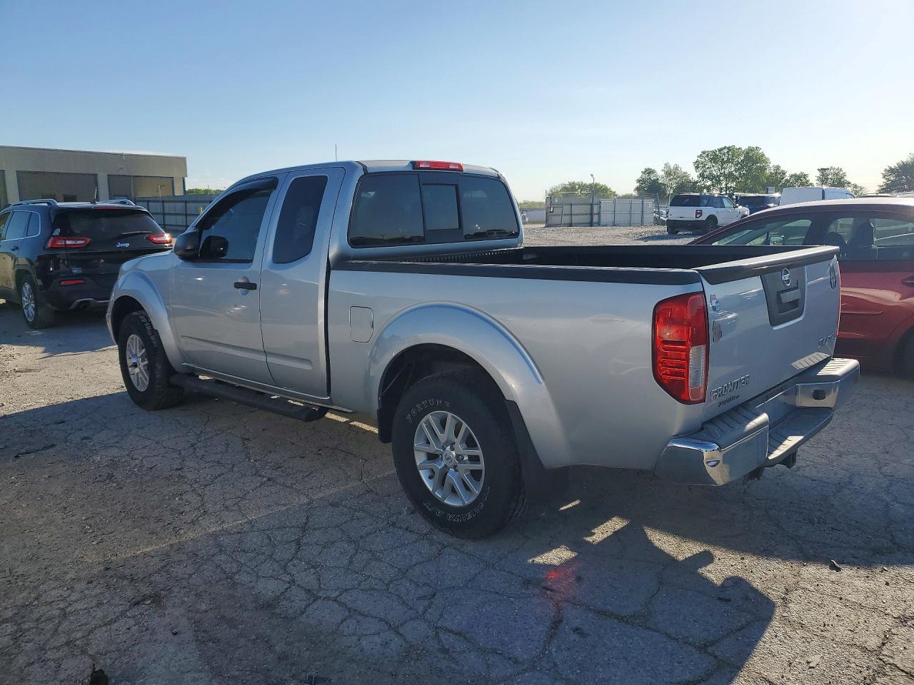 Nissan Frontier Sv V6