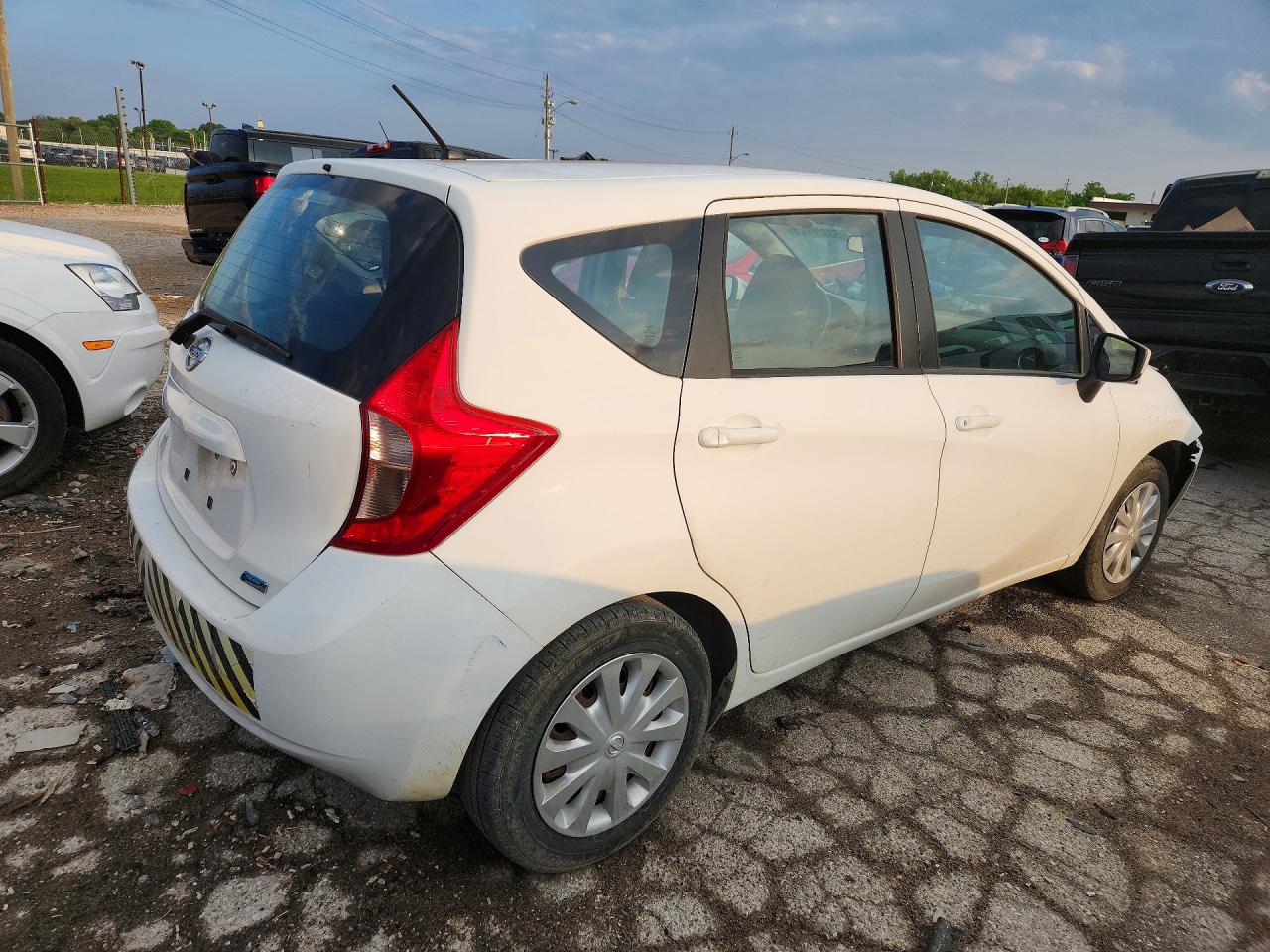 Nissan Versa S Plus