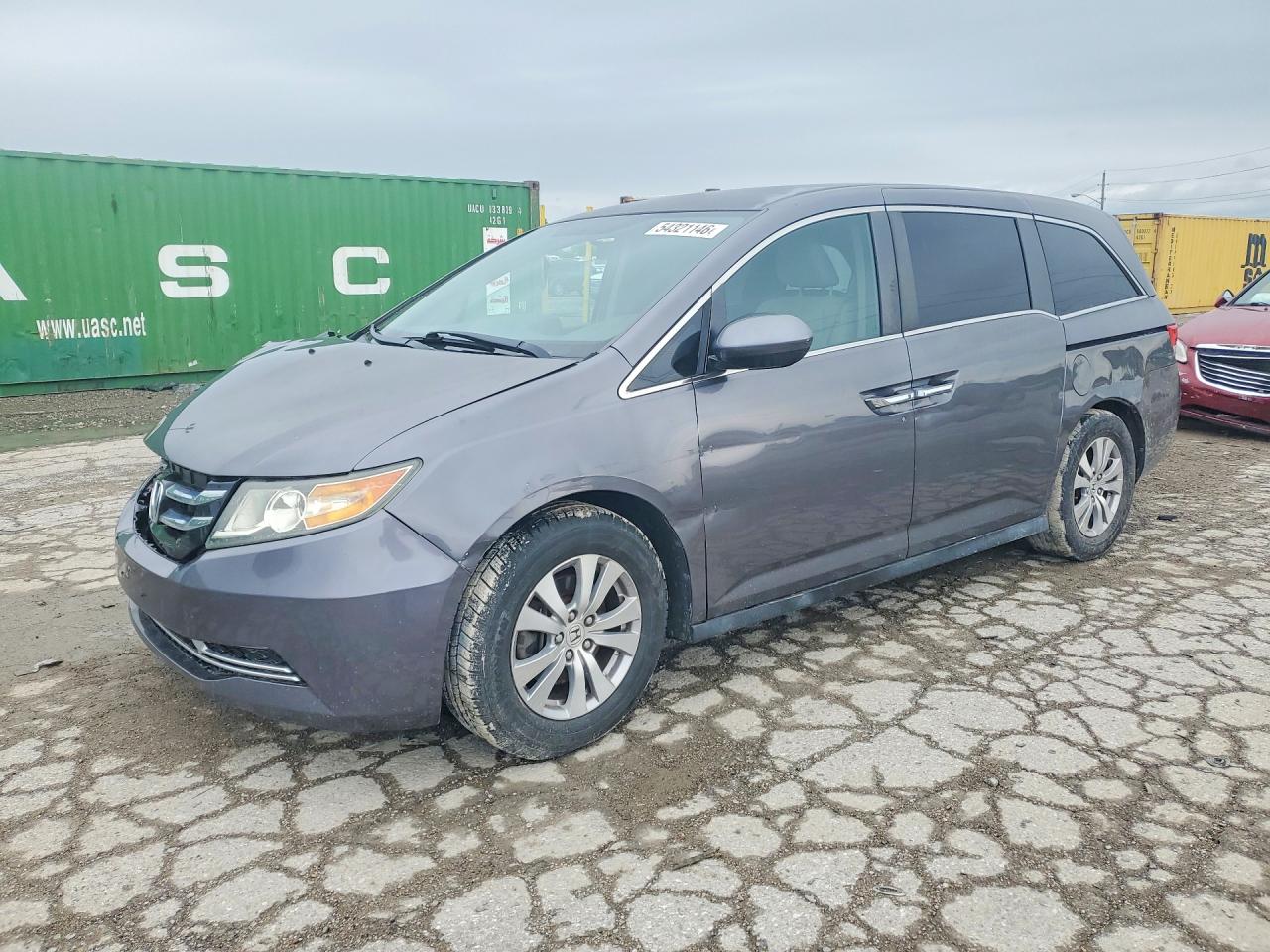 Salvage Honda Odyssey Image