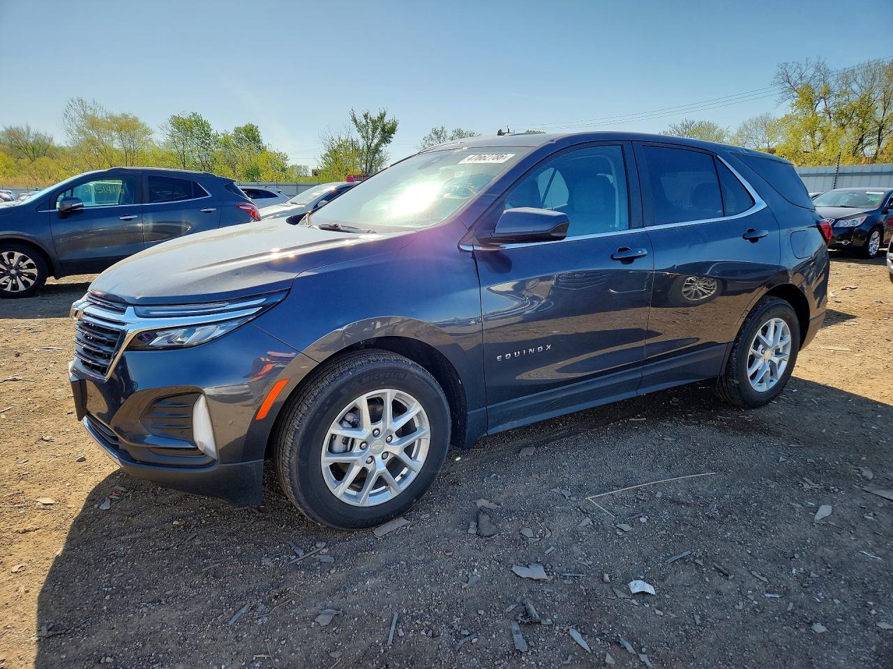 Salvage Chevrolet Equinox Image