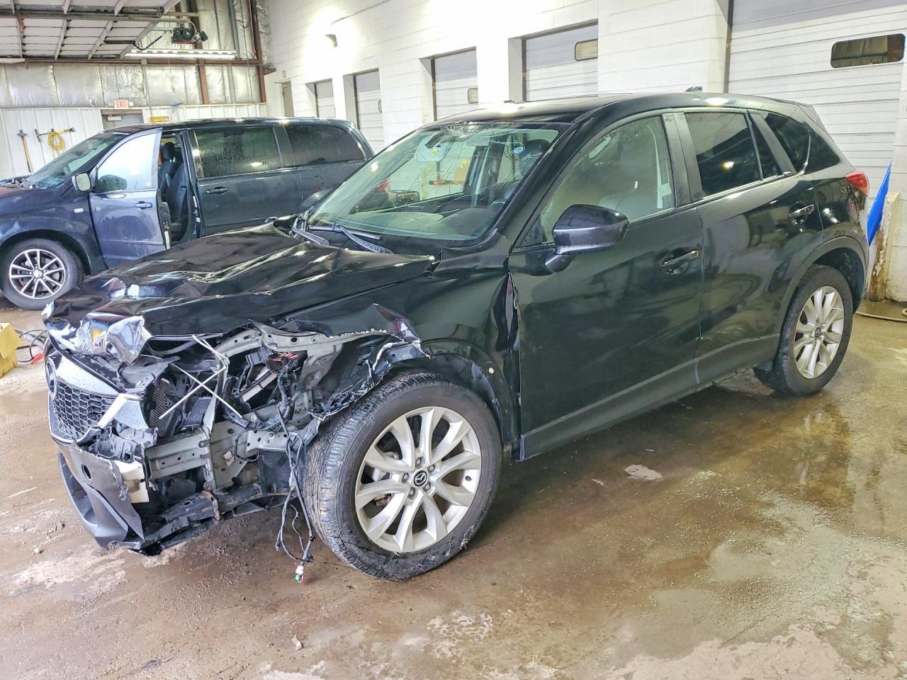 Salvage Mazda Cx Image