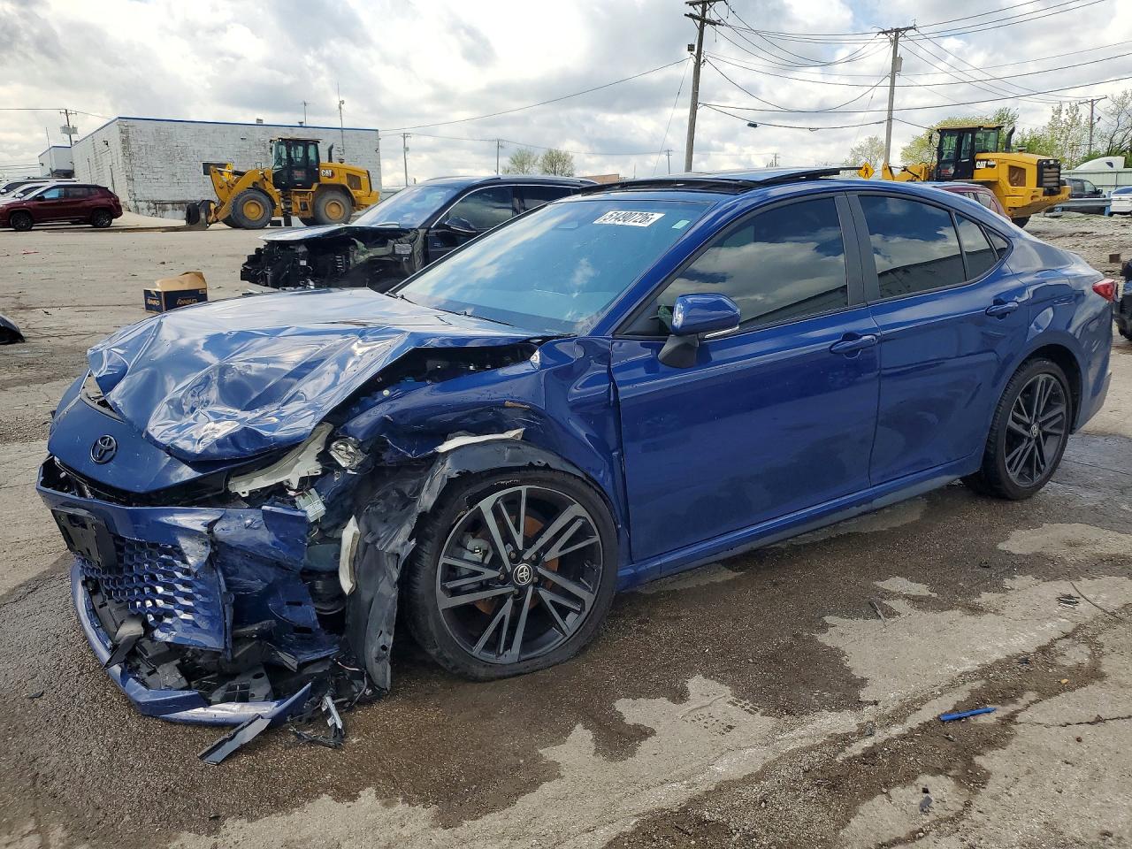 Salvage Toyota Camry Image