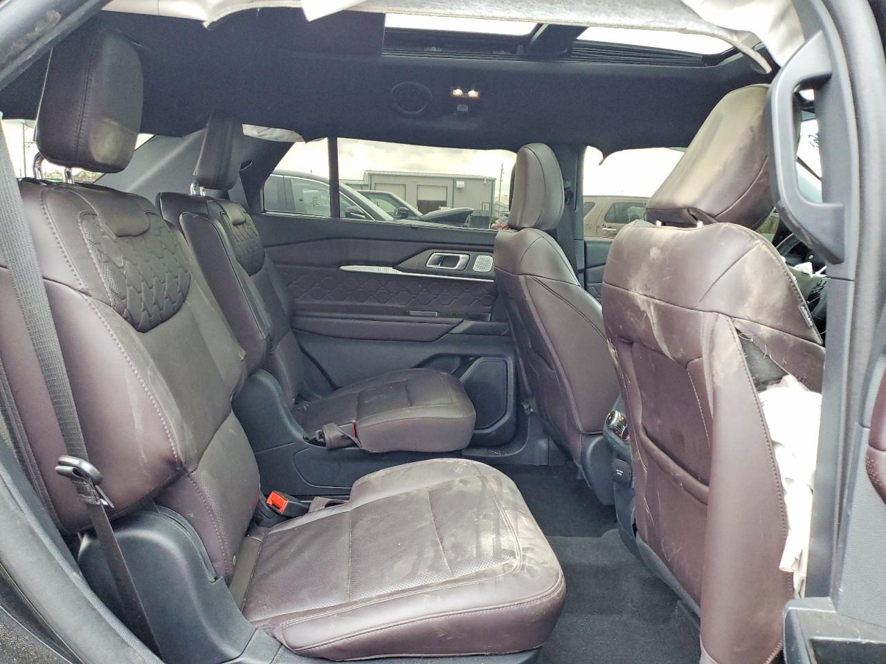 Ford Explorer Platinum