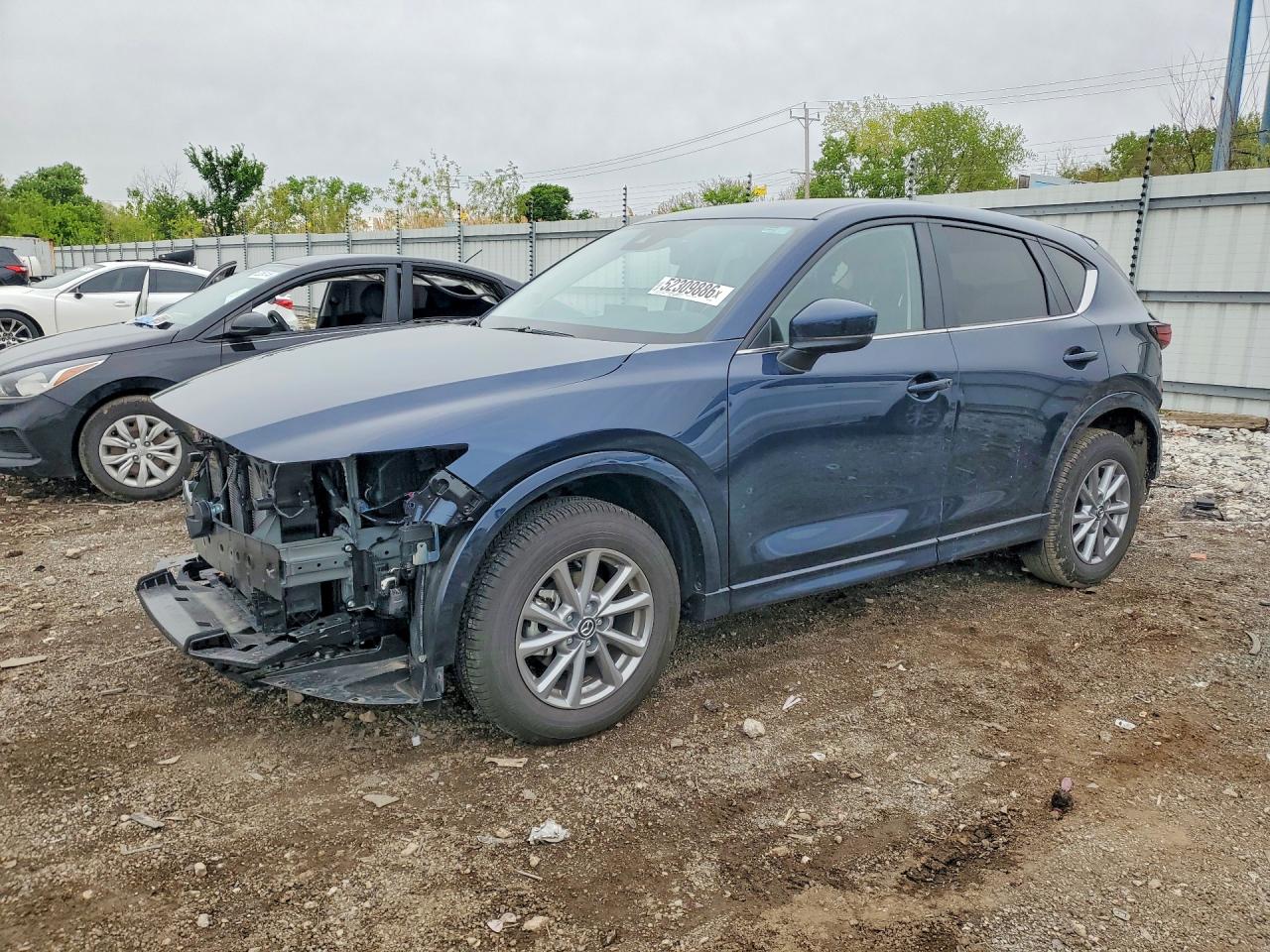 Salvage Mazda Cx Image