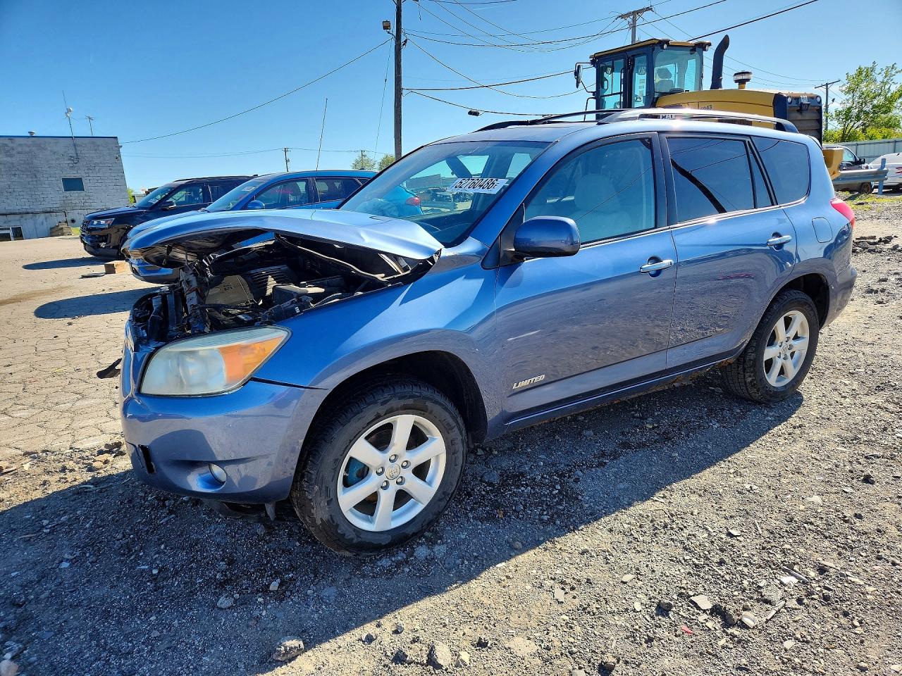 Salvage Toyota RAV4 Image