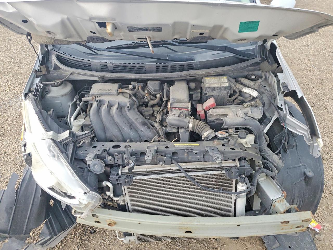 Nissan Versa 1.6 Sv