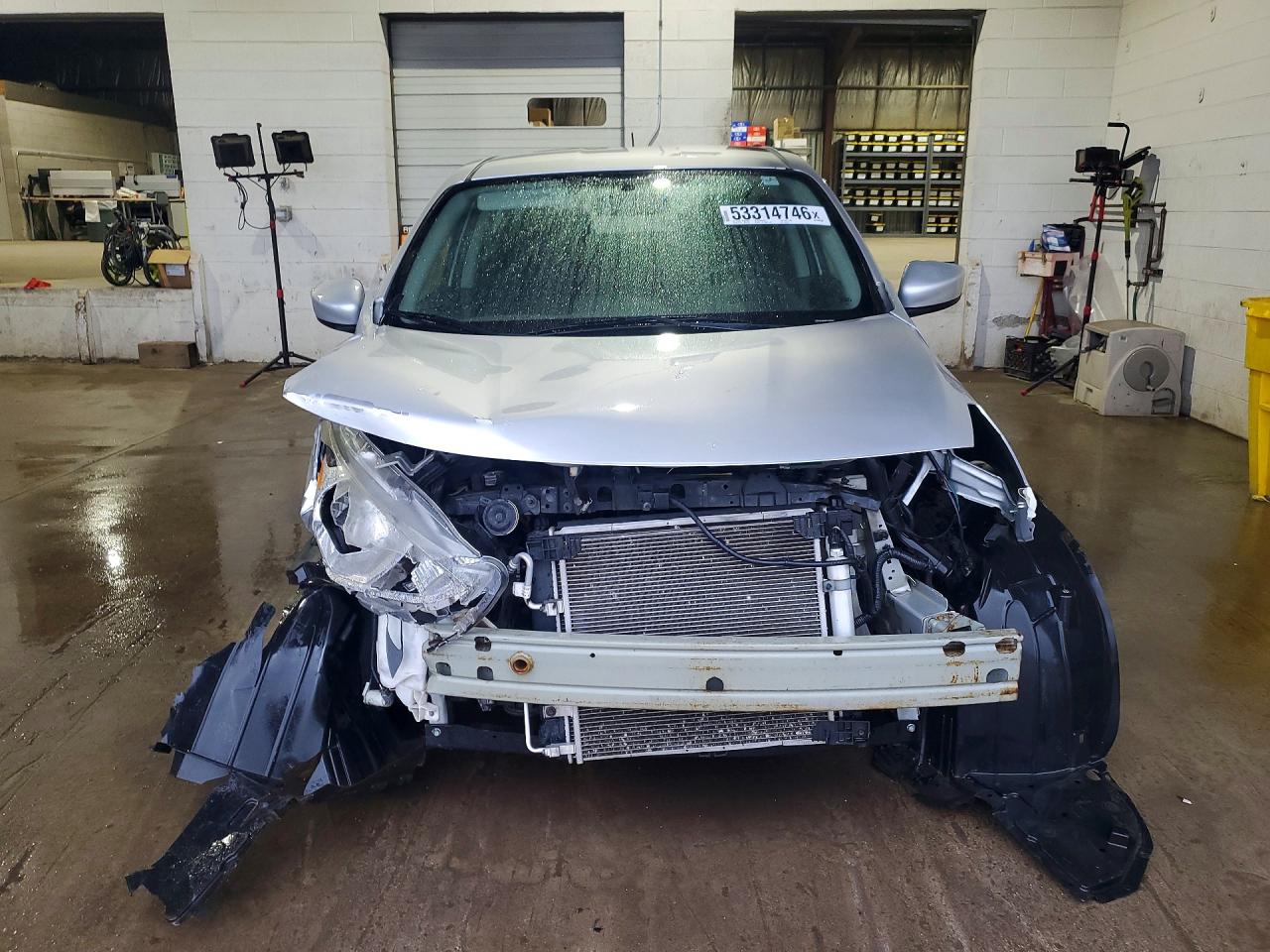 Nissan Versa 1.6 Sv