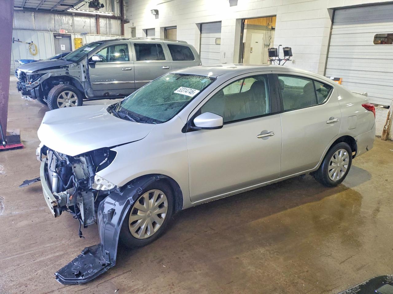 Salvage Nissan Versa Image