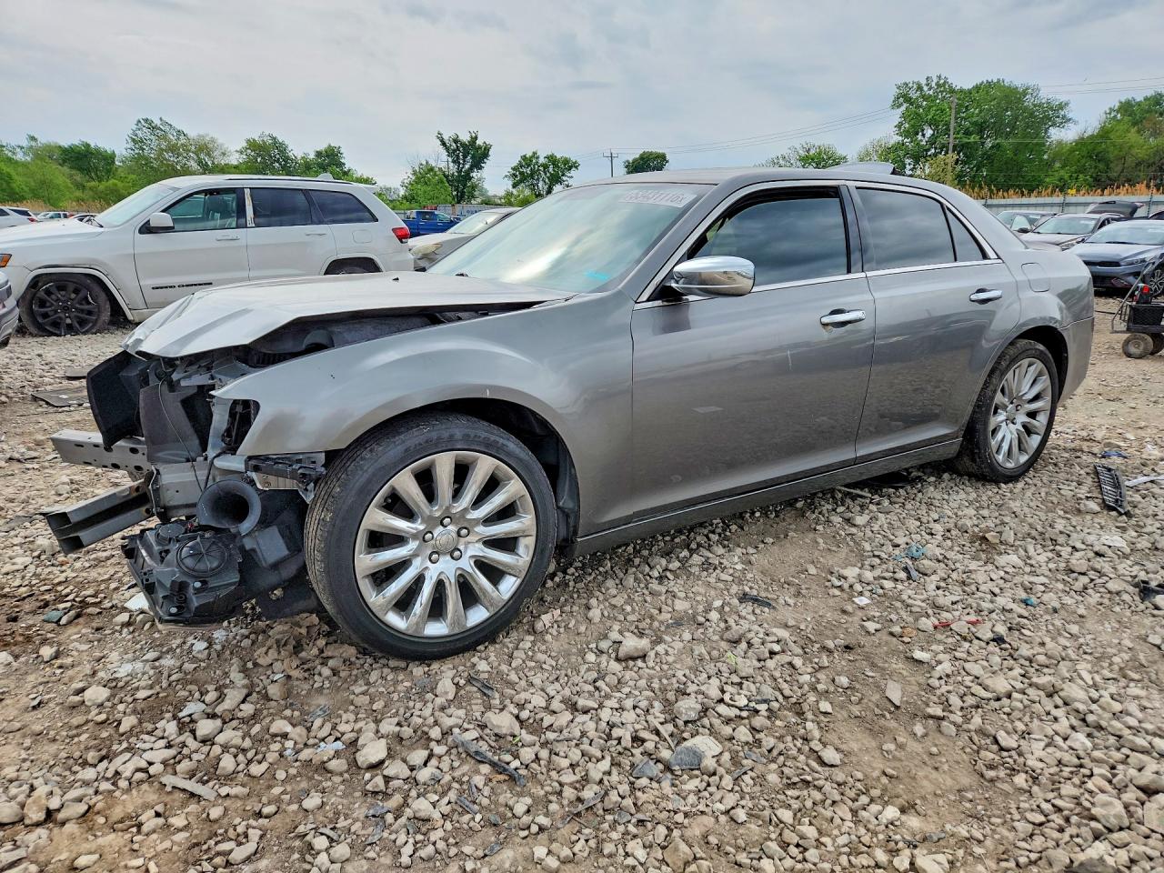 Salvage Chrysler 300 Image