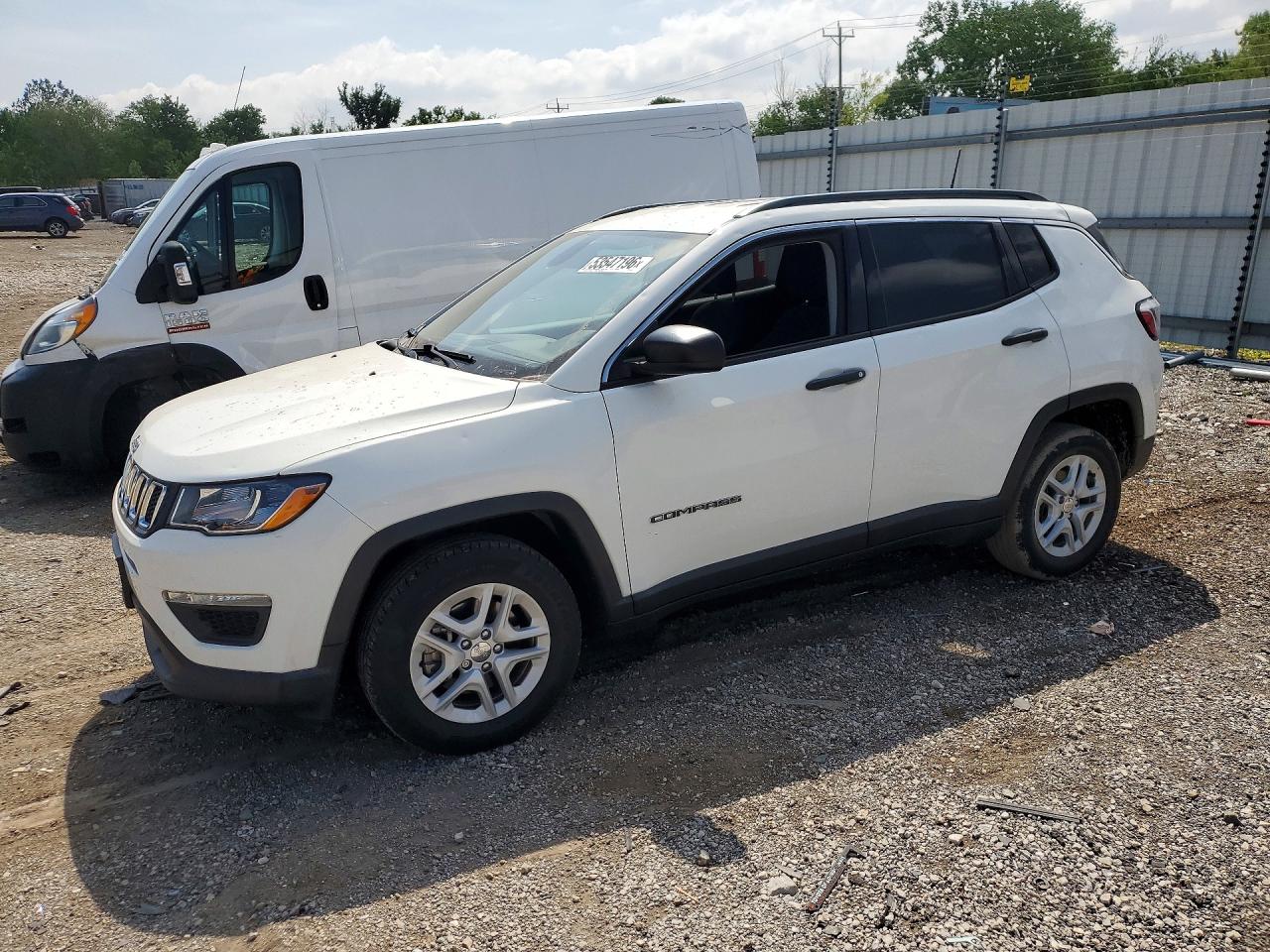 Salvage Jeep Compass Image