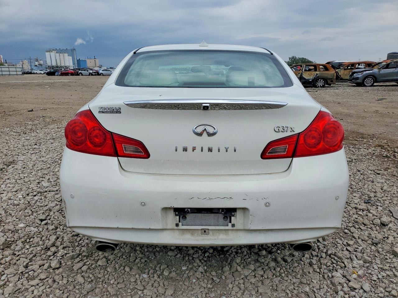 INFINITI G37 X