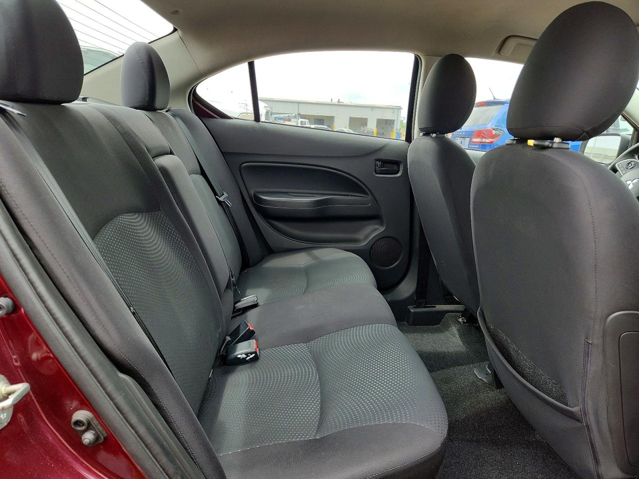 Mitsubishi Mirage G4 Es