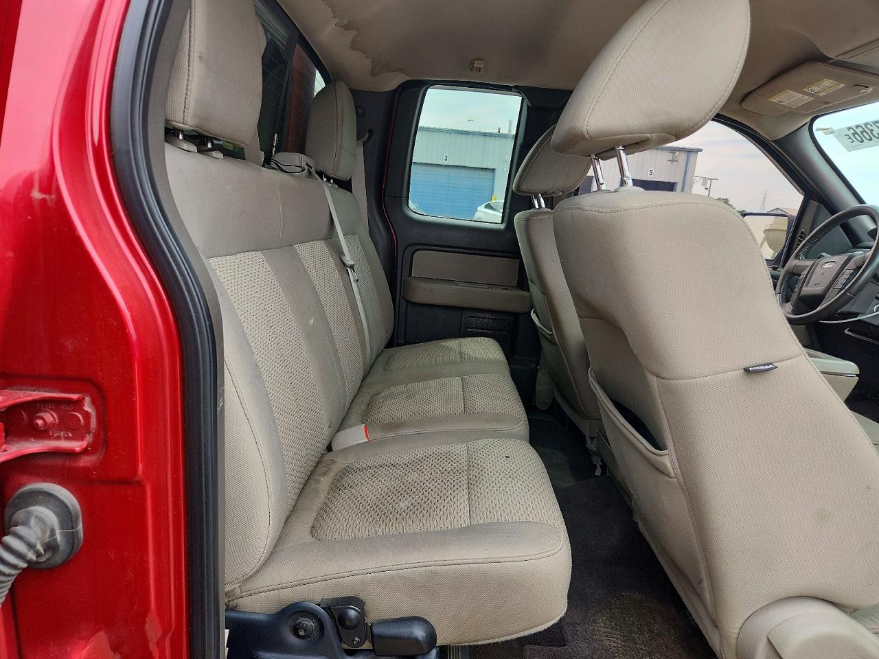 Ford F-150 Super Cab