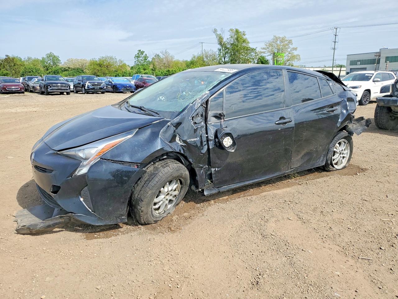 Salvage Toyota Prius Image