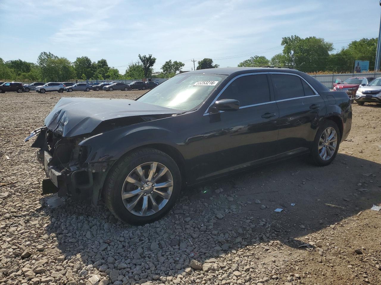 Salvage Chrysler 300 Image