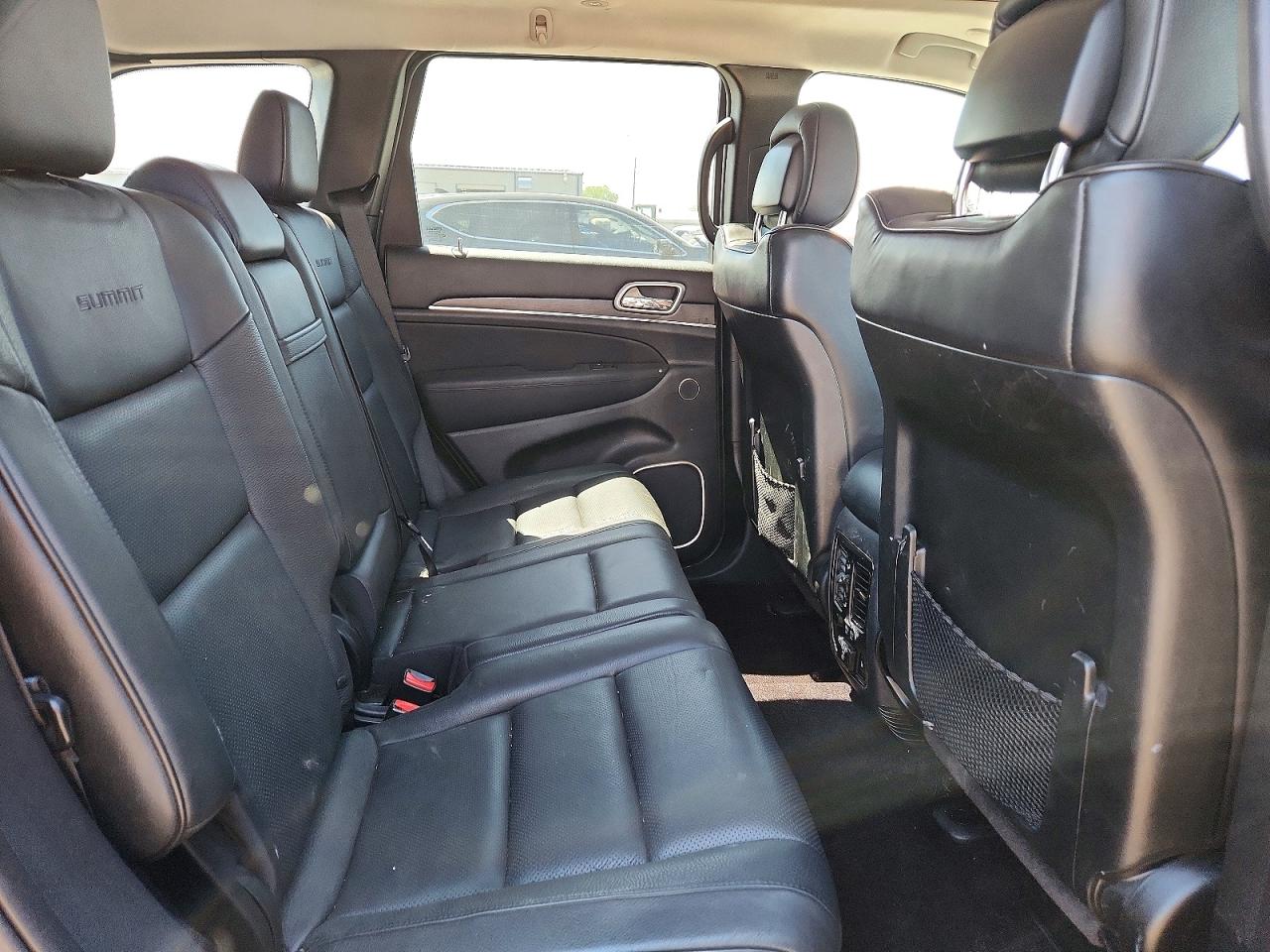 Jeep Cherokee Summit