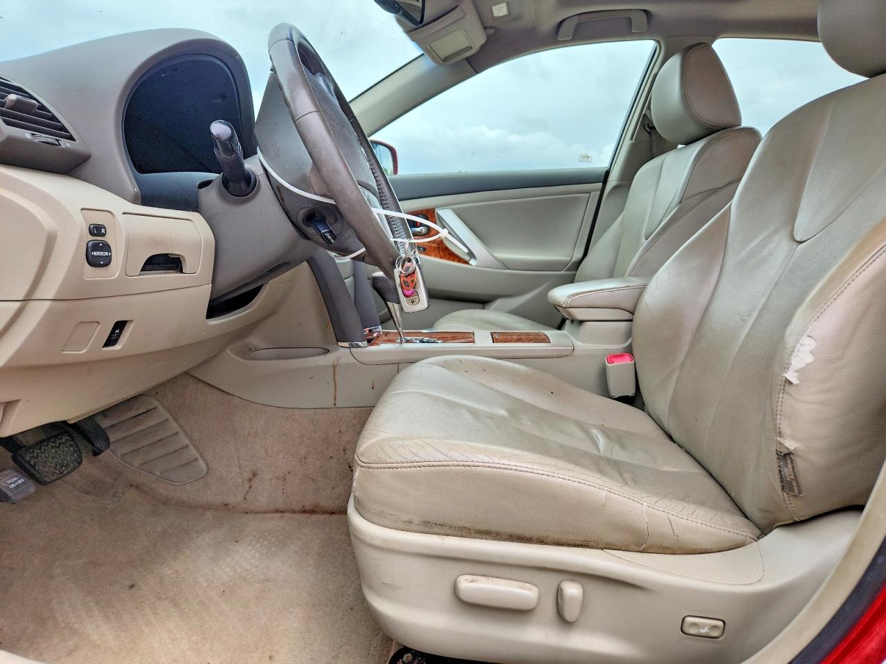 Toyota Camry Xle V6