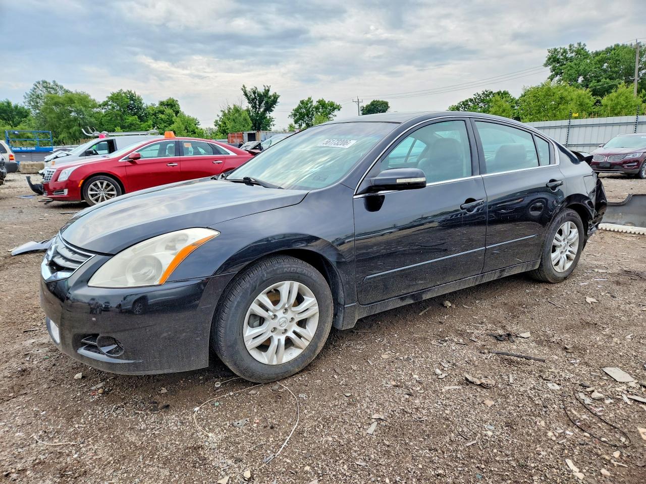 Salvage Nissan Altima Image