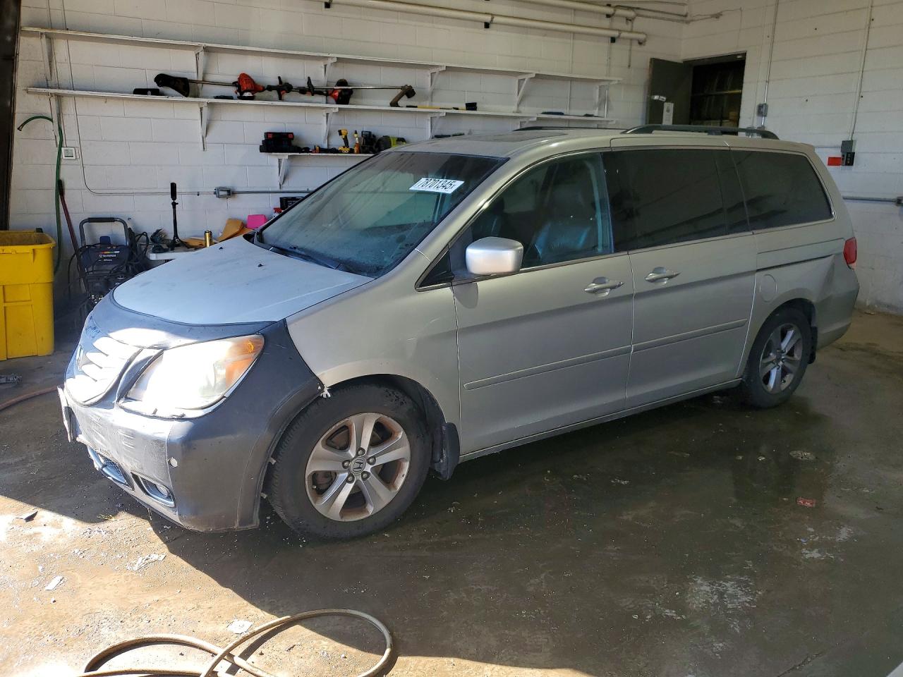 Salvage Honda Odyssey Image