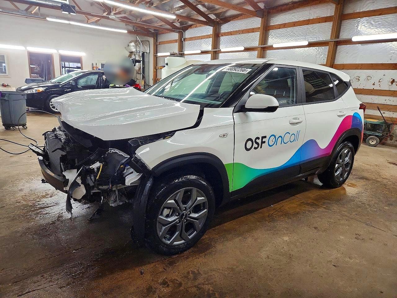 Salvage Kia Seltos Image