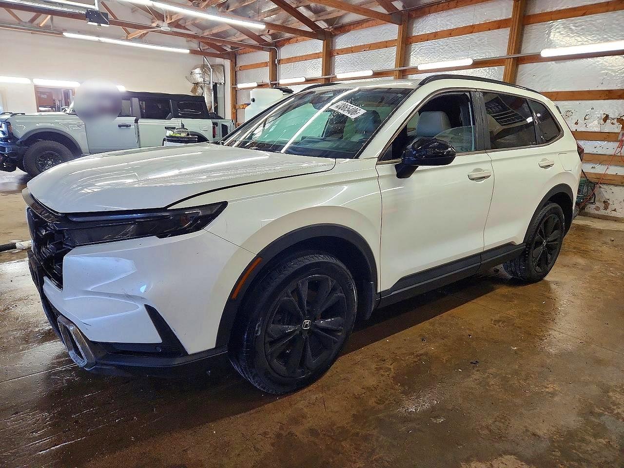 Salvage Honda Crv Image