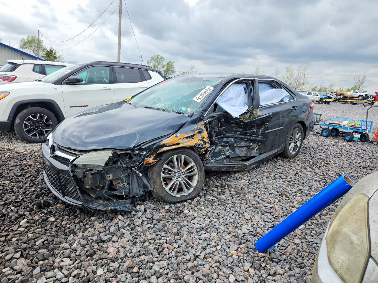 Salvage Toyota Camry Image