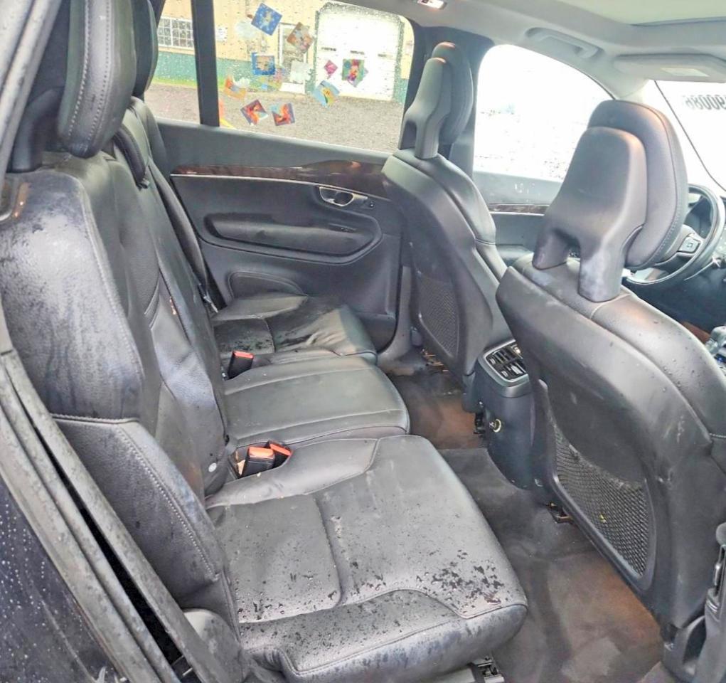 Volvo XC90 T6