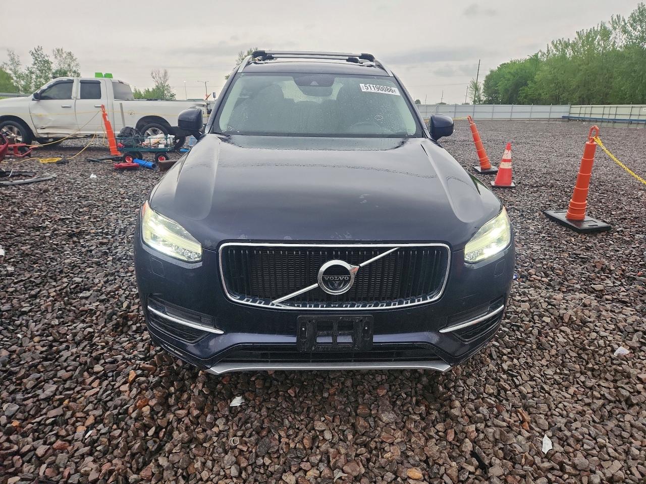 Volvo XC90 T6