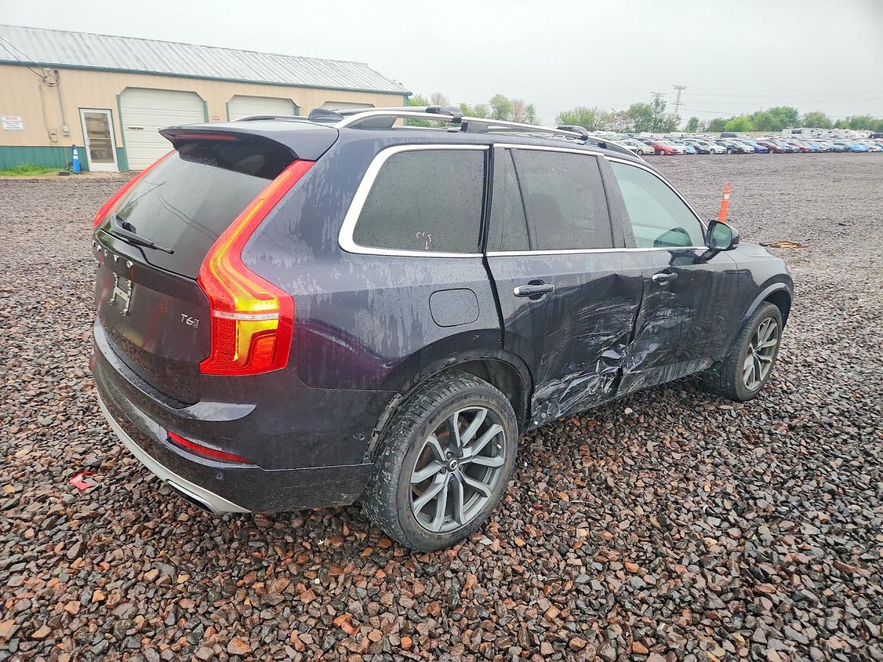 Volvo XC90 T6