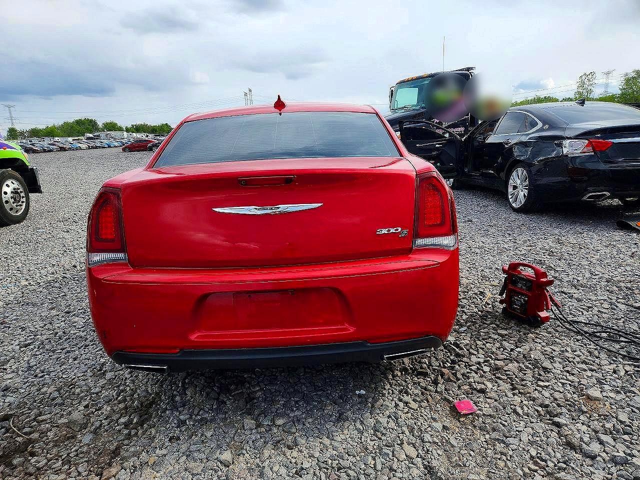 Chrysler 300 S