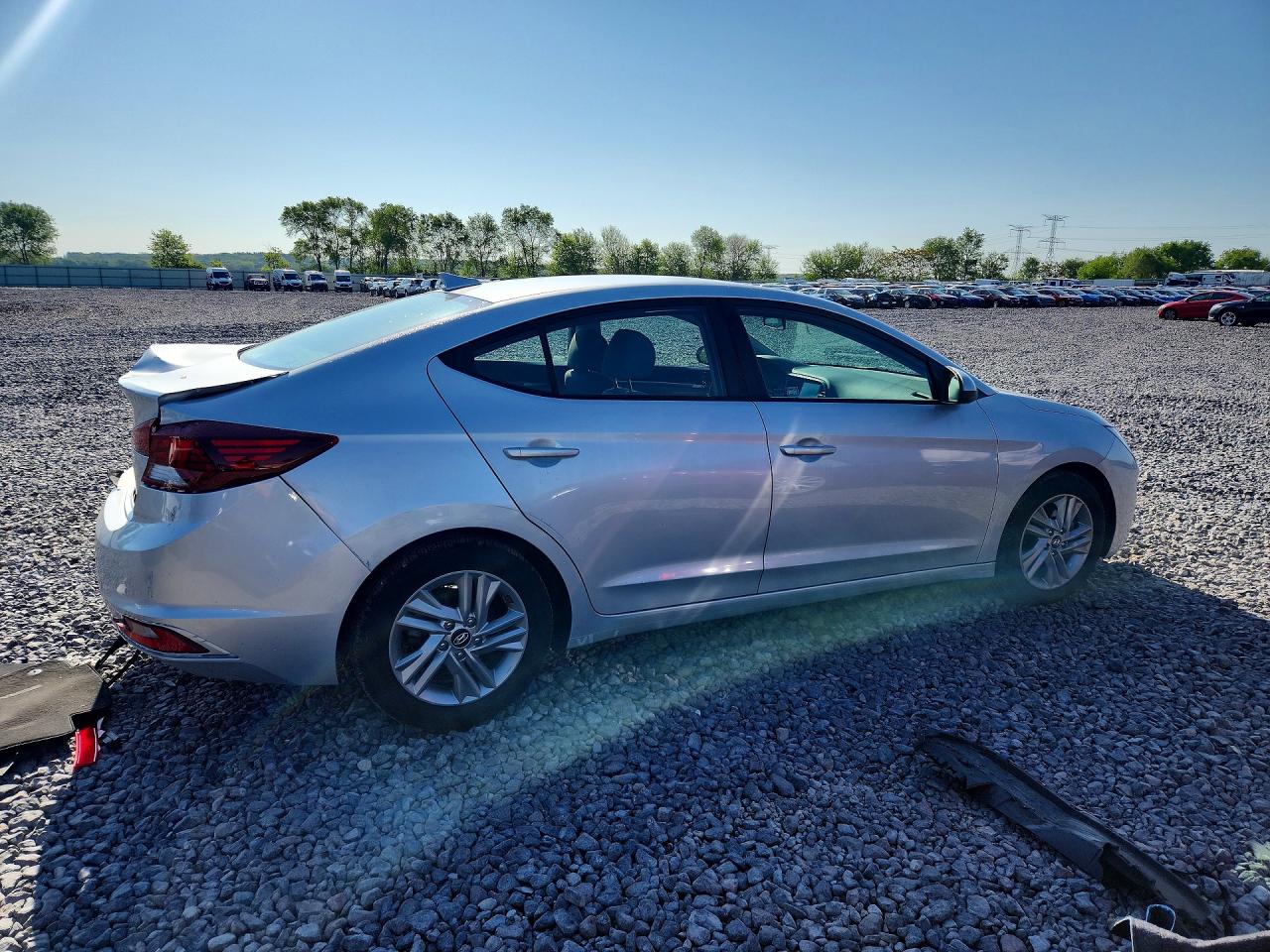 Hyundai ELANTRA Sel