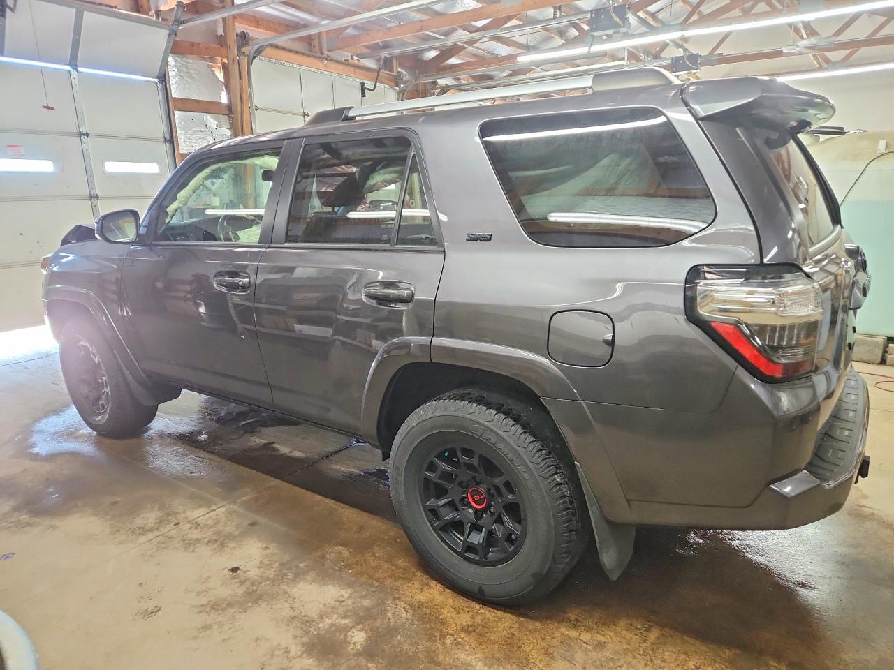 Toyota 4Runner Sr5